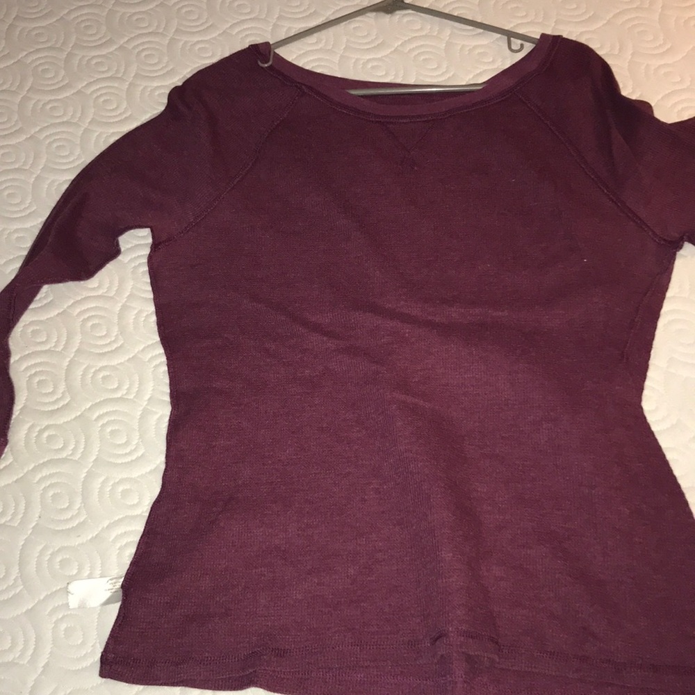 Long sleeved plum top